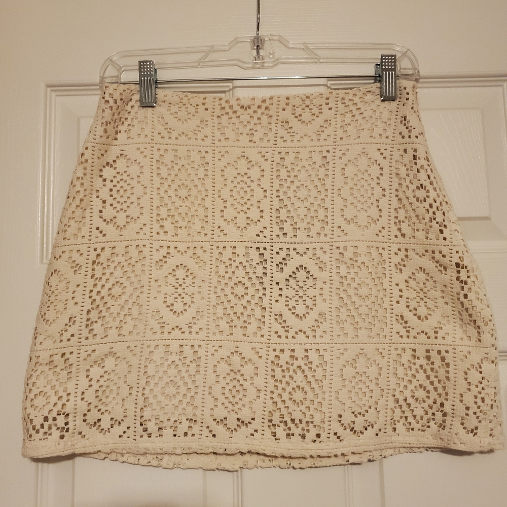 Le Lis Collection Cream Skirt
